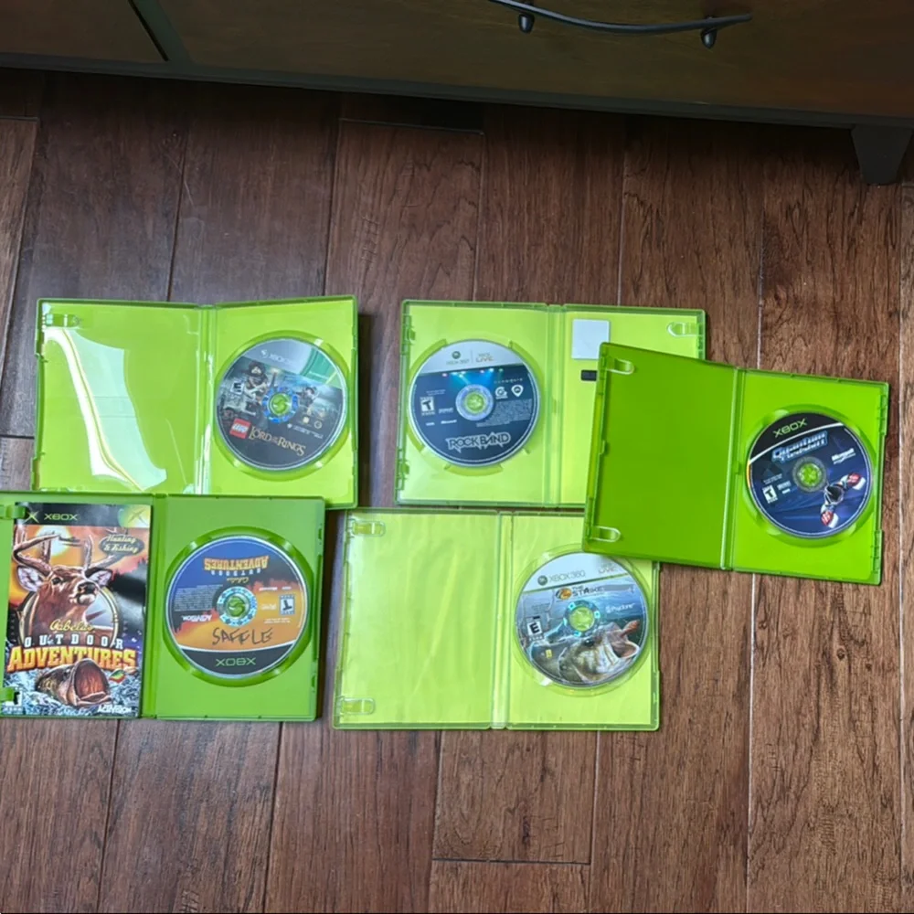 360 Video Game Bundle - Green Cases - Picture 3 of 4